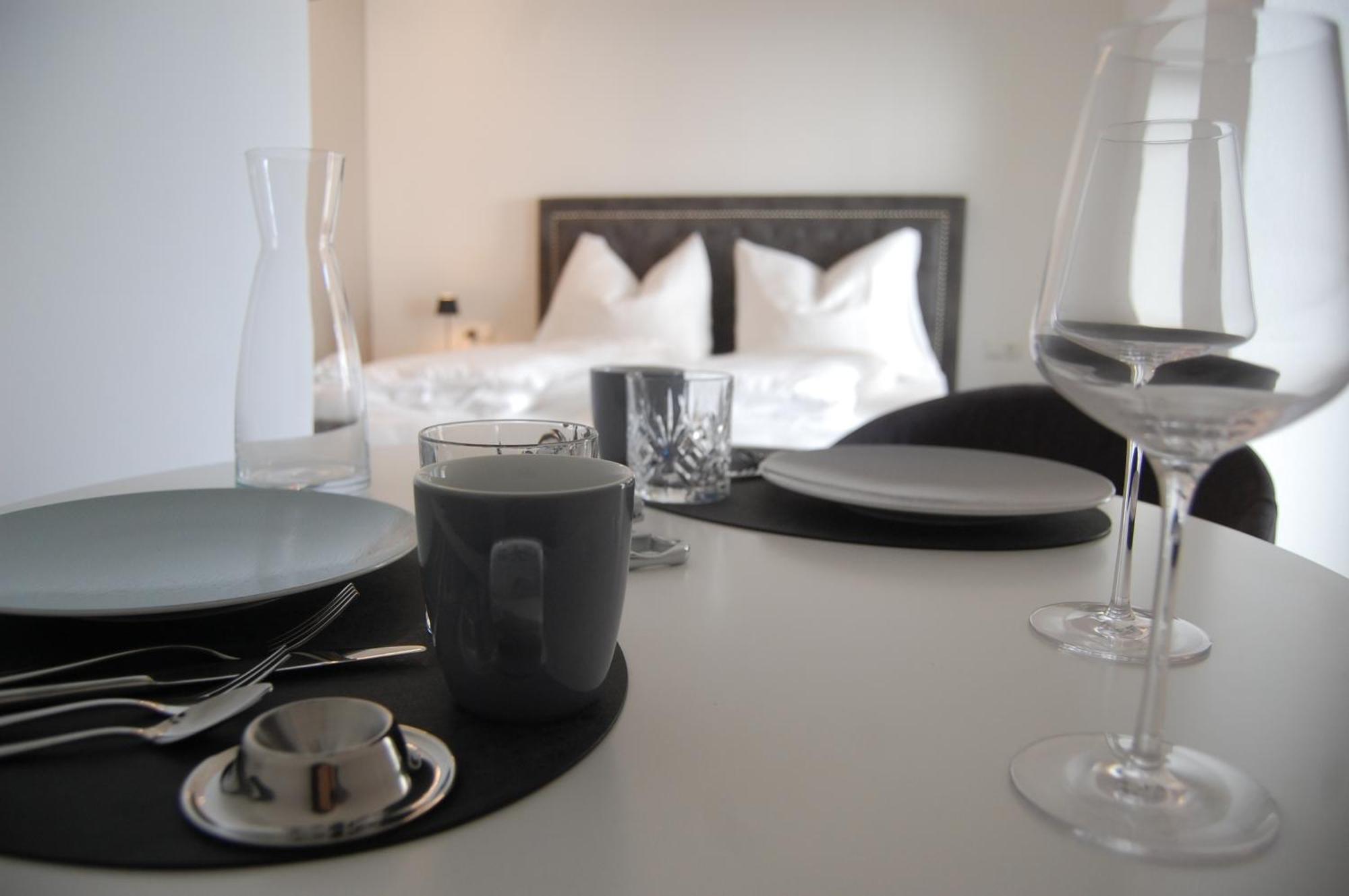 Aparthotel Myquartier Luxury Hideaways Innsbruck Exterior foto